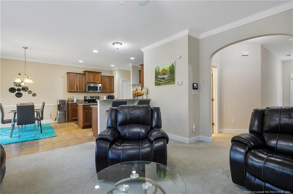 1033 Bombay Drive Property Photo 8