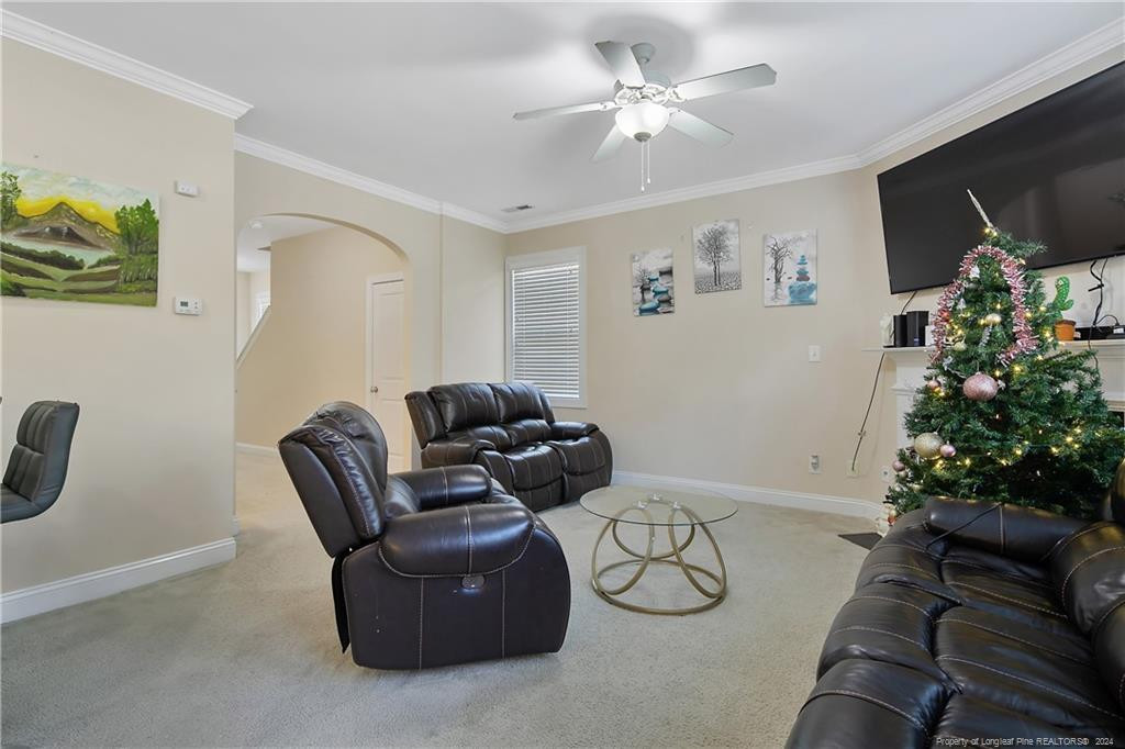 1033 Bombay Drive Property Photo 9