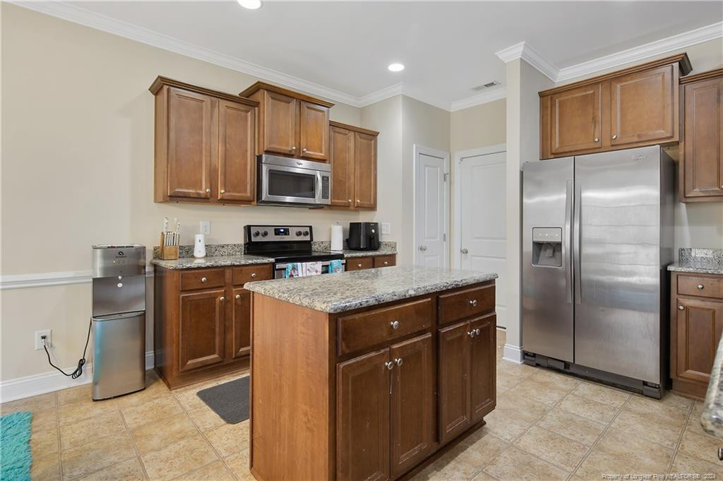 1033 Bombay Drive Property Photo 16