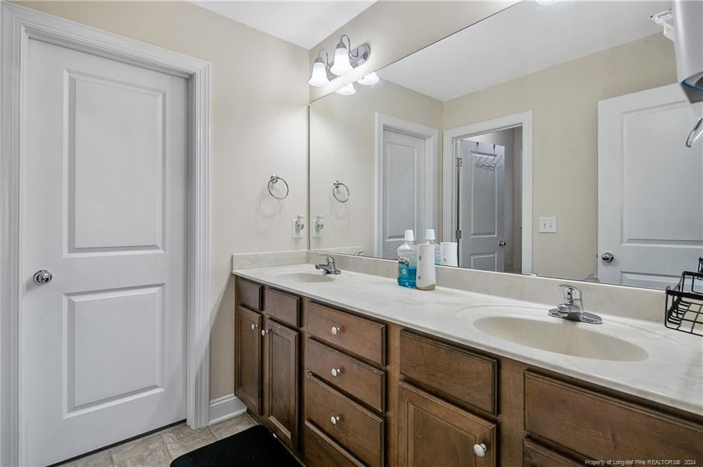 1033 Bombay Drive Property Photo 27