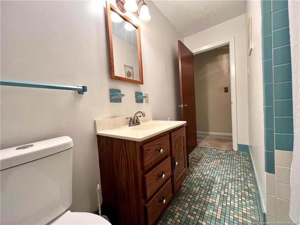 225 Vineland Drive Property Photo 13