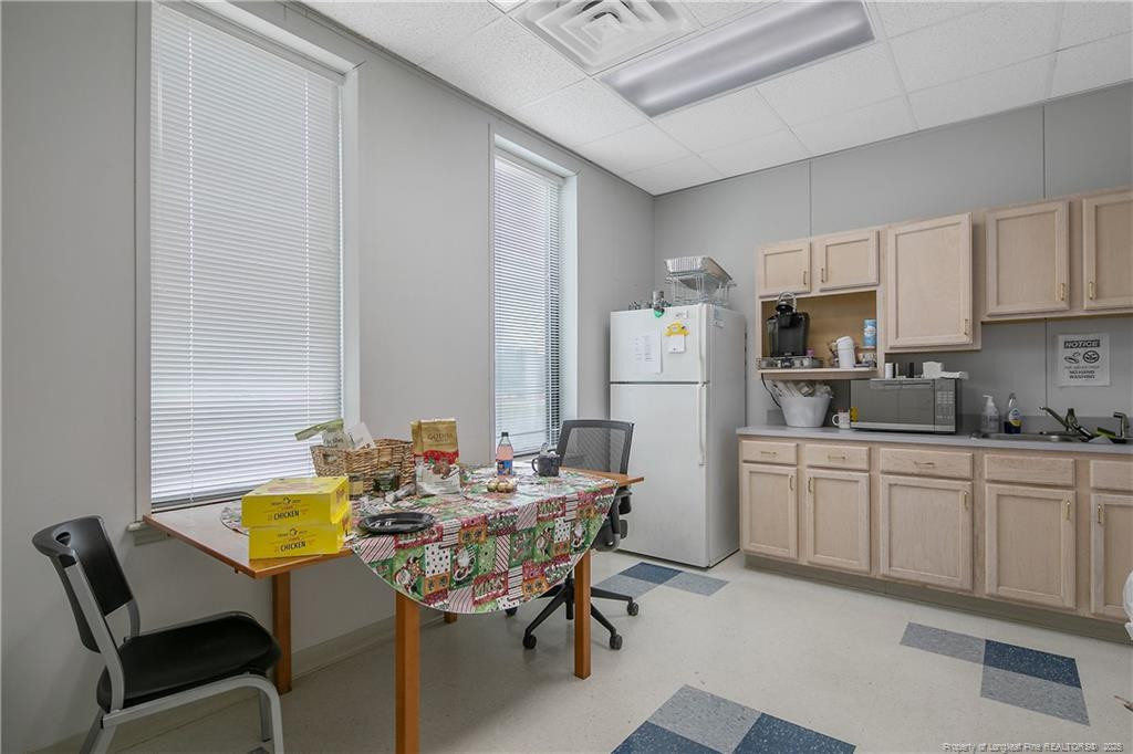 7 E Duncan Street Property Photo 28