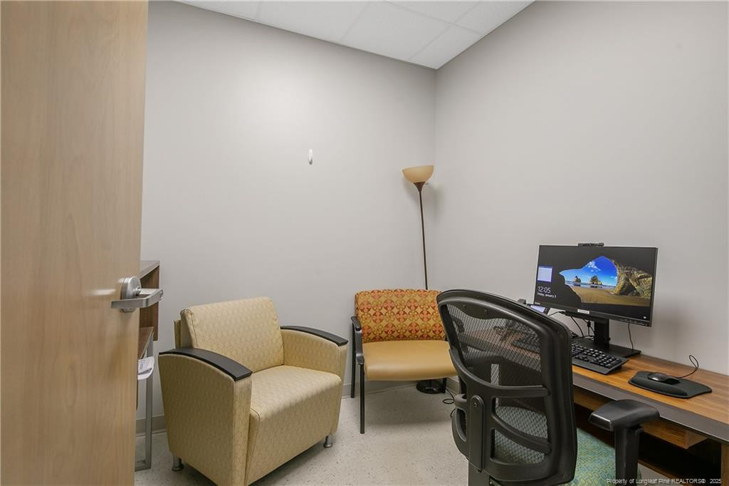 7 E Duncan Street Property Photo 41