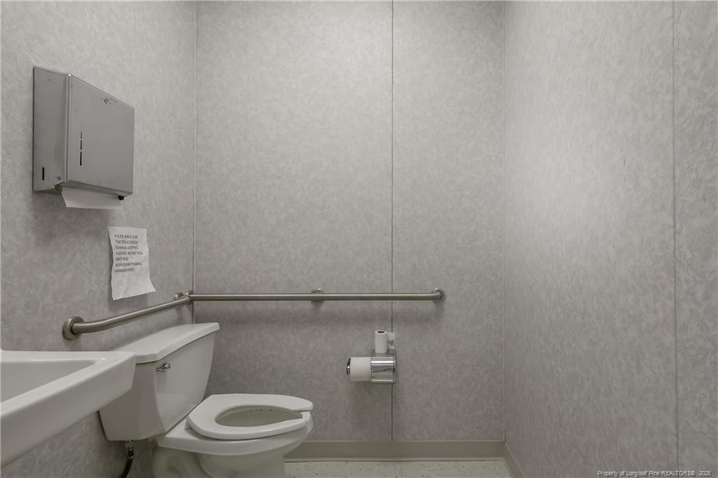 7 E Duncan Street Property Photo 44