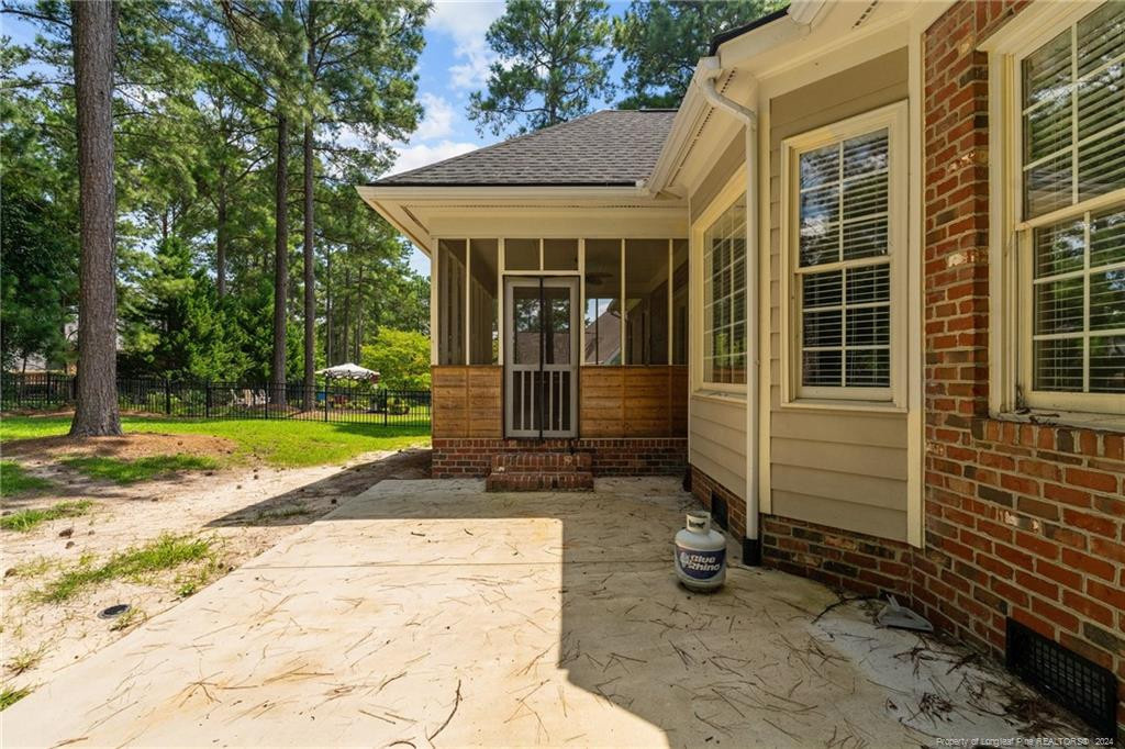 76 Barons Run W Property Photo 47