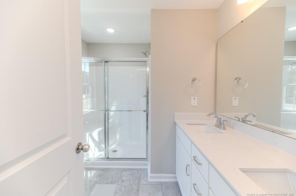 806 Roberts Road Property Photo 32