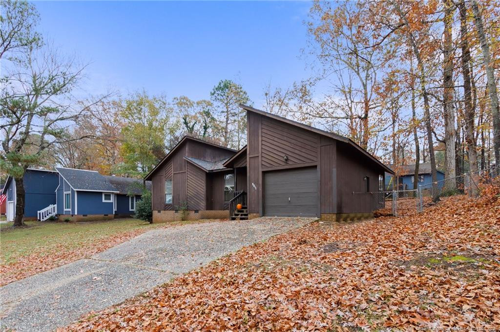 5811 Waters Edge Drive Property Photo 3