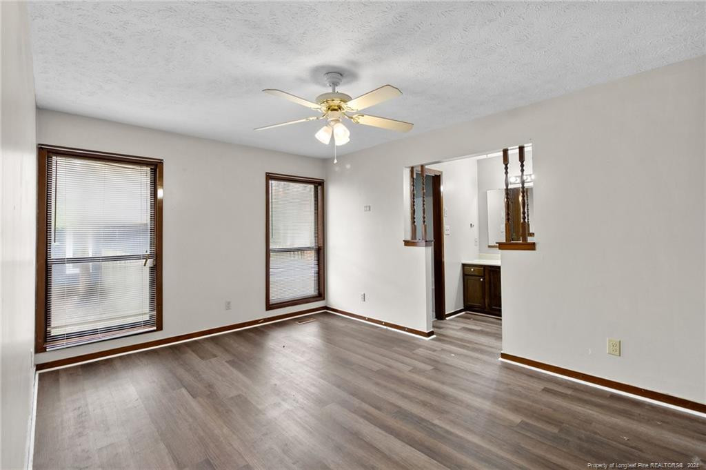 5811 Waters Edge Drive Property Photo 17