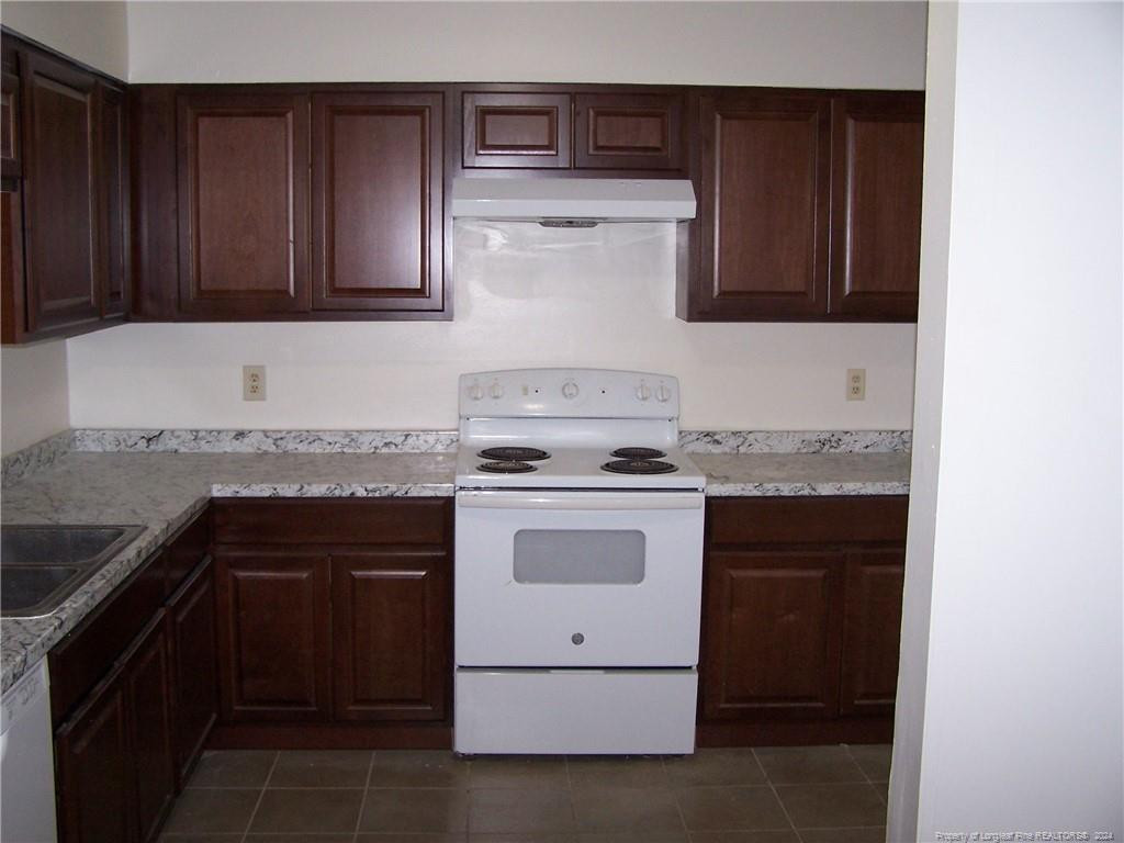 583 Winding Creek Road # H Property Photo 6