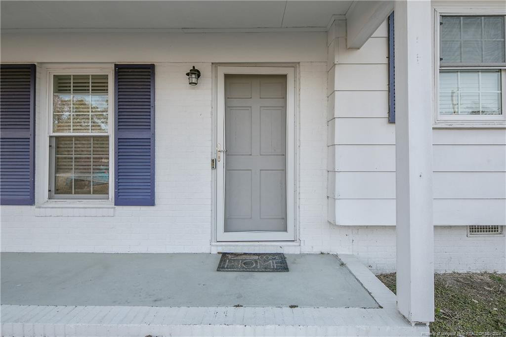 7253 Godfrey Drive Property Photo 4