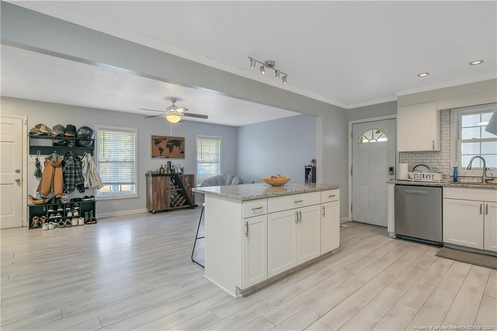7253 Godfrey Drive Property Photo 13