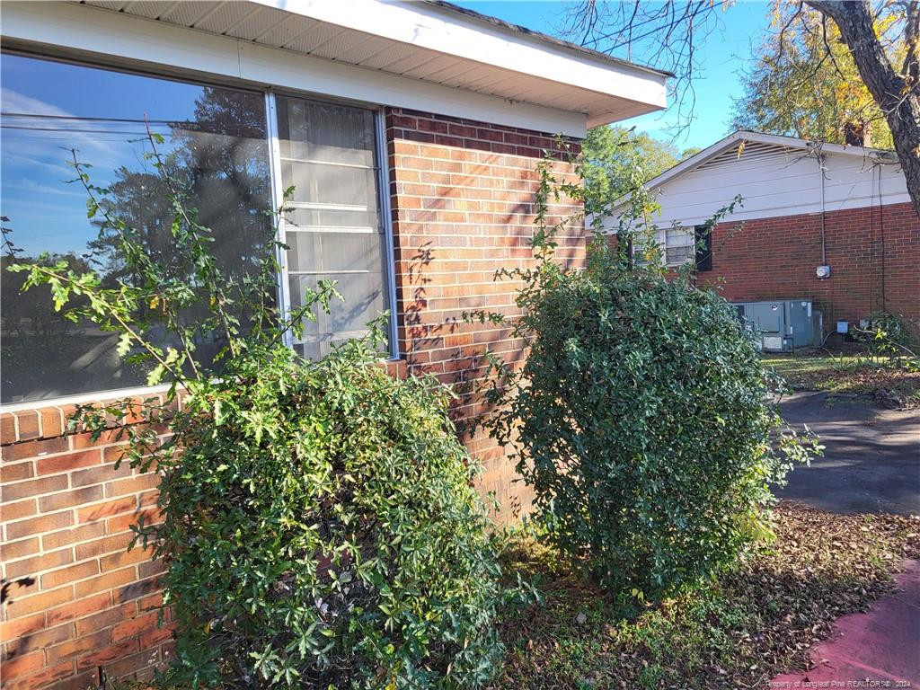 6415 Applecross Avenue Property Photo 11