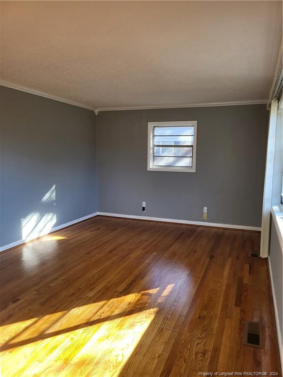 6415 Applecross Avenue Property Photo 12