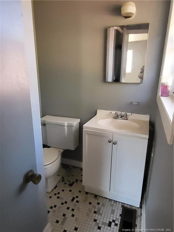 6415 Applecross Avenue Property Photo 16