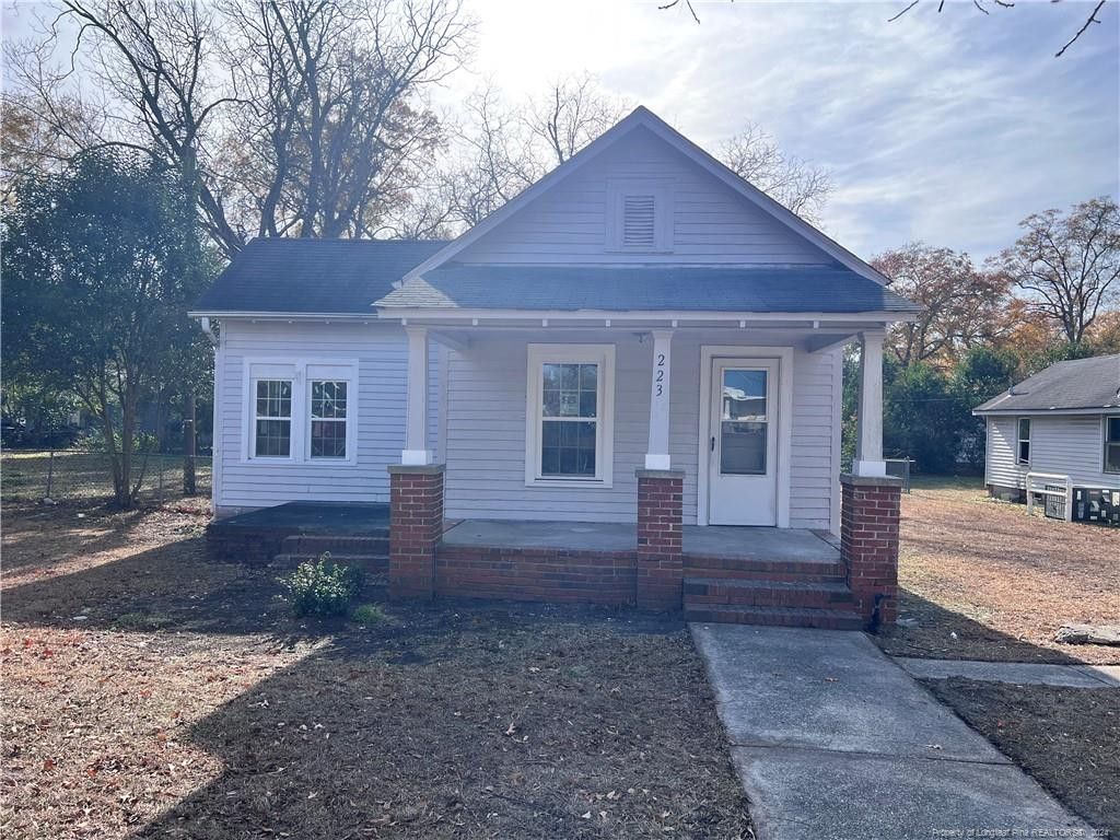 223 E Vance Street Property Photo