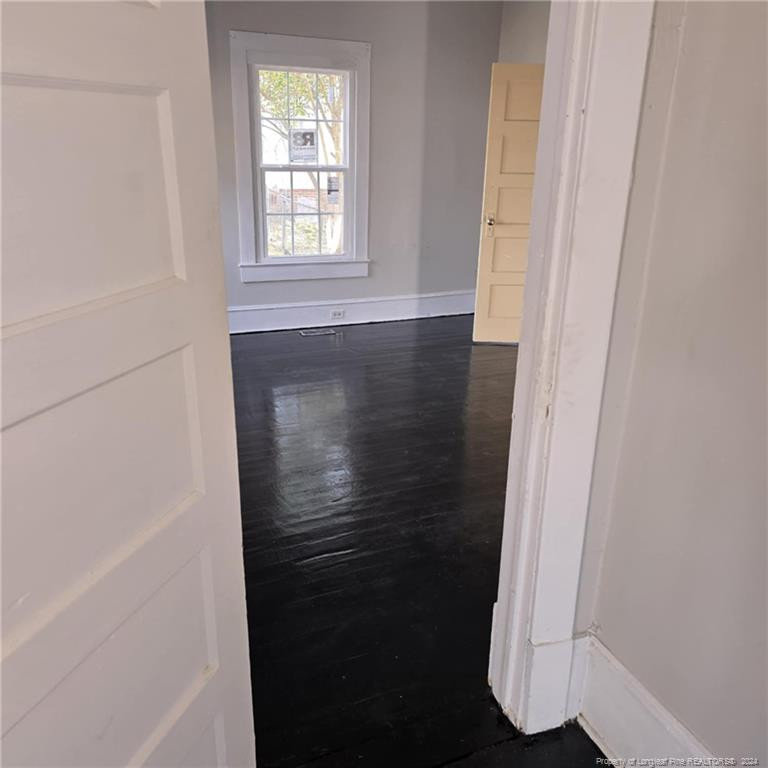 223 E Vance Street Property Photo 6