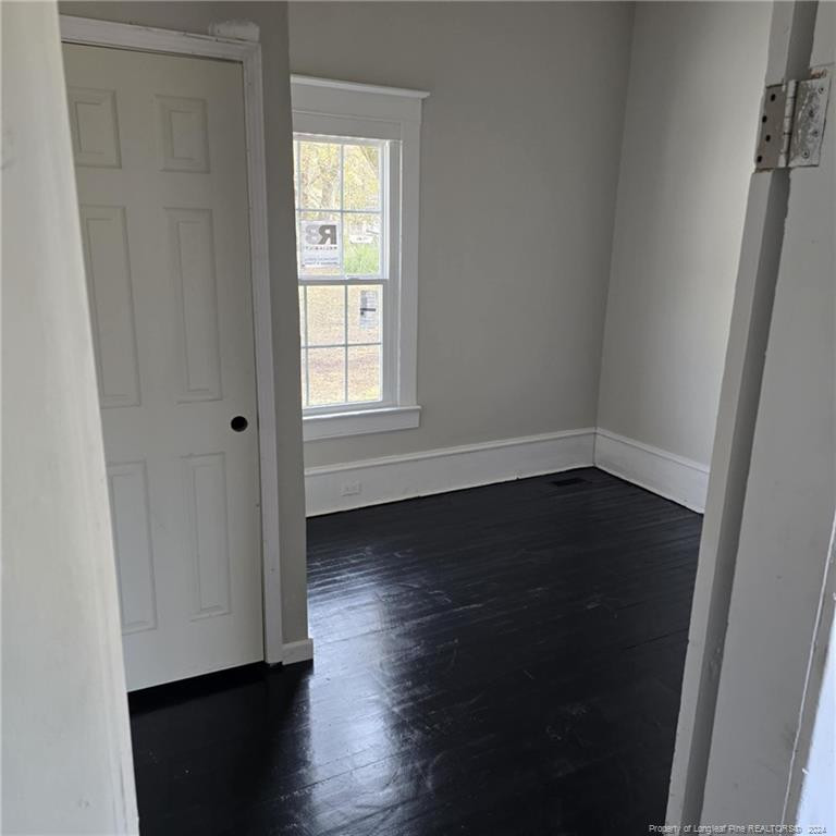 223 E Vance Street Property Photo 10