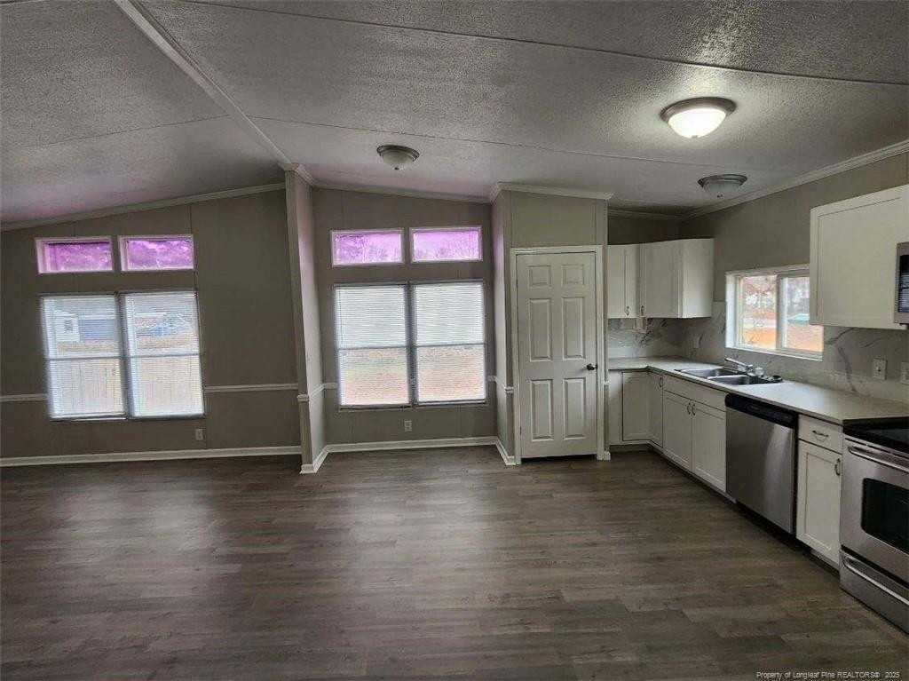 16781 Sanders Circle Street Property Photo 8