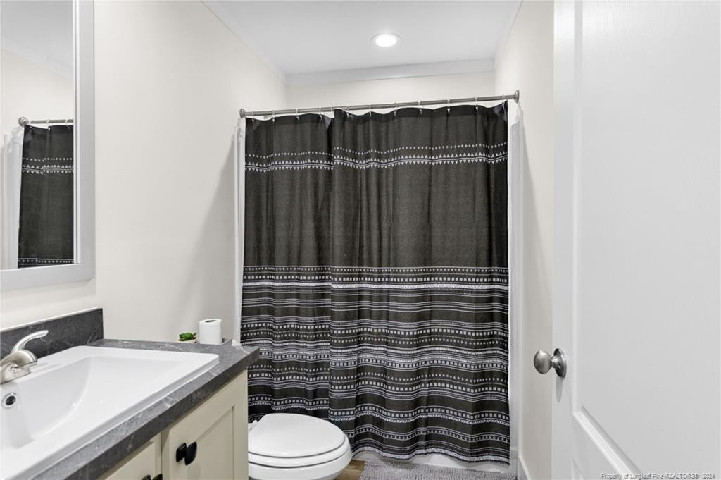 190 Pine Oak Property Photo 24