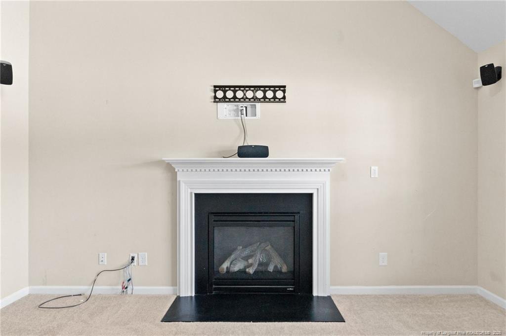 696 Valley Oak Drive Property Photo 7