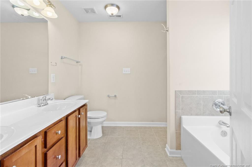 696 Valley Oak Drive Property Photo 16