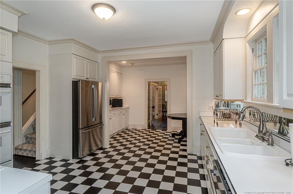 121 Stedman Street Property Photo 8