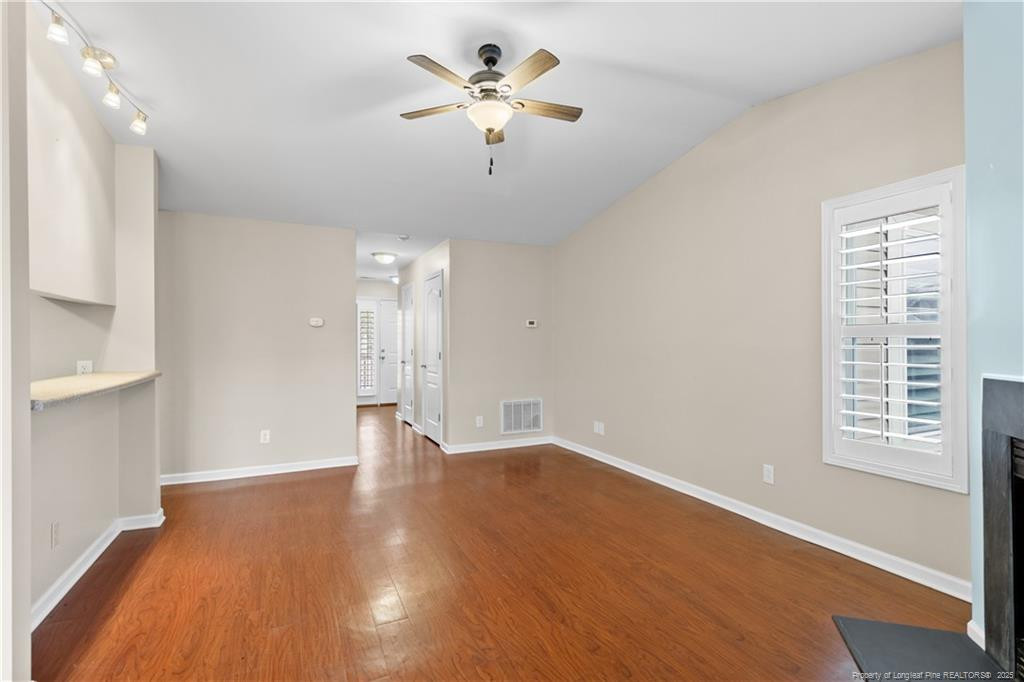 661-10 Barton's Landing Place Property Photo 9