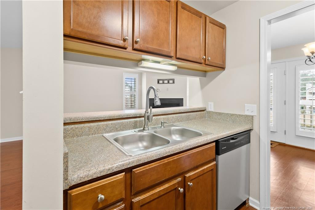 661-10 Barton's Landing Place Property Photo 16