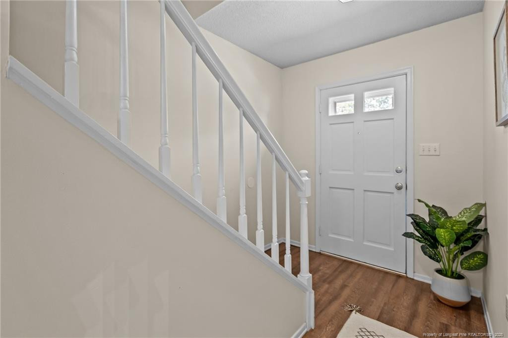 4933 Seabrook Court Property Photo 8
