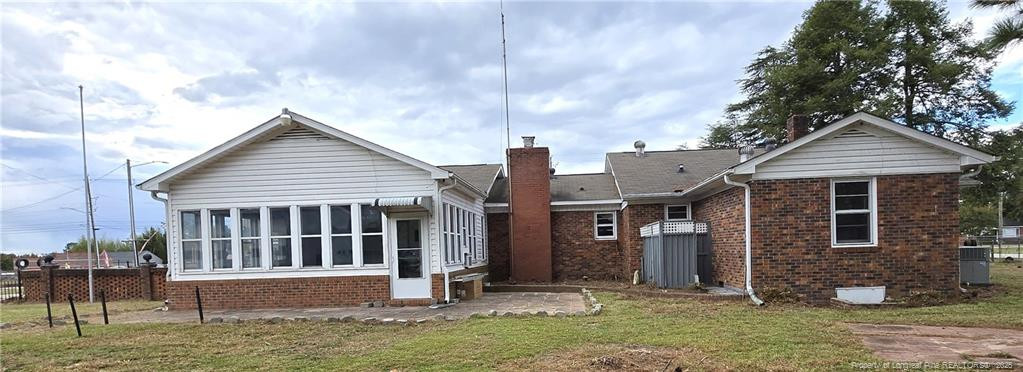 2617 Hope Mills Road Property Photo 2