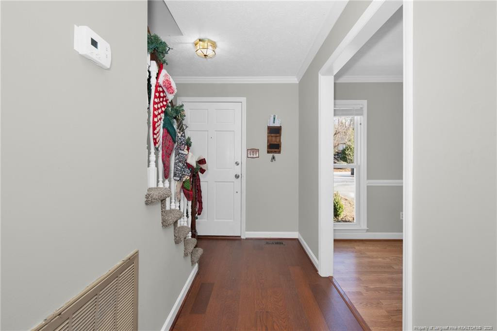 5605 Watersplash Lane Property Photo 6