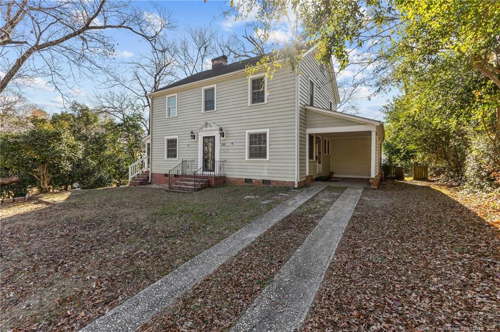 905 Clarendon Street Property Photo 2