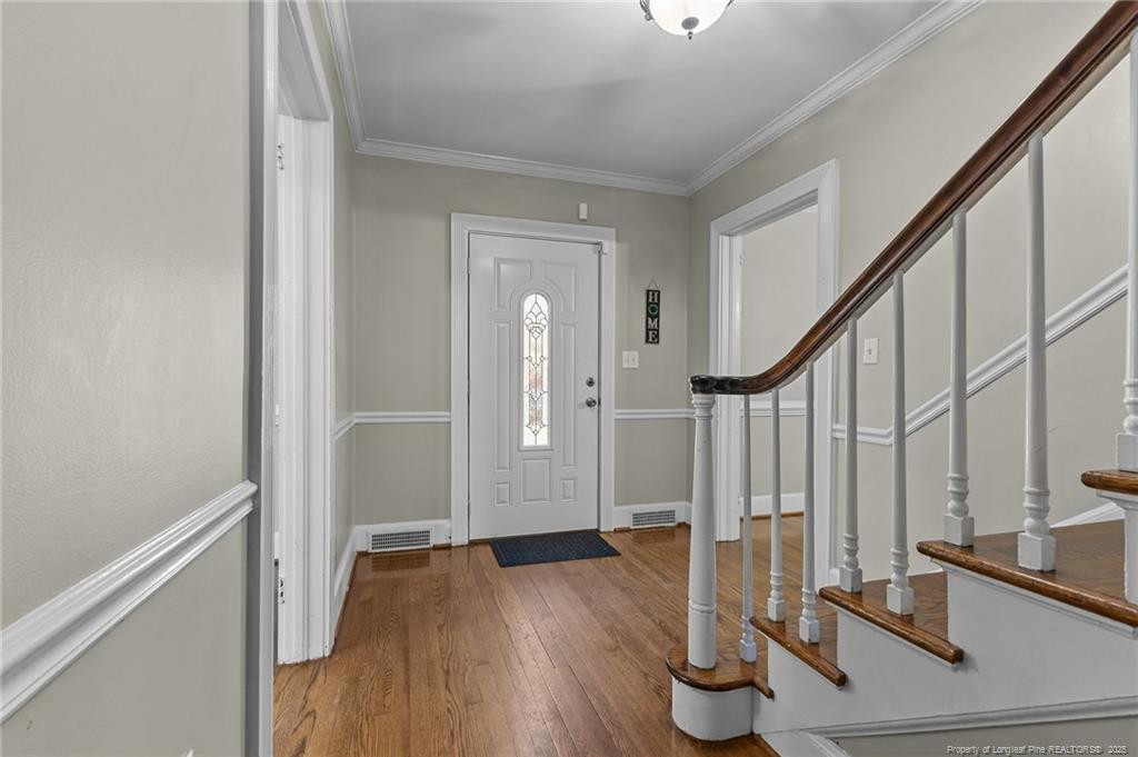 905 Clarendon Street Property Photo 4