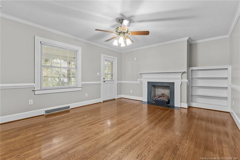 905 Clarendon Street Property Photo 6