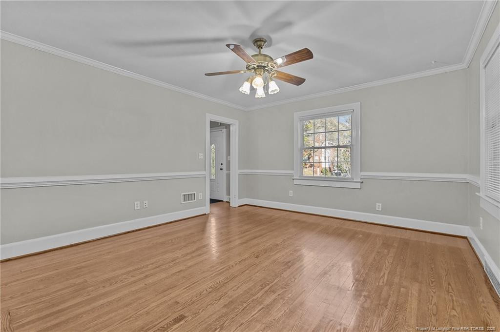 905 Clarendon Street Property Photo 7