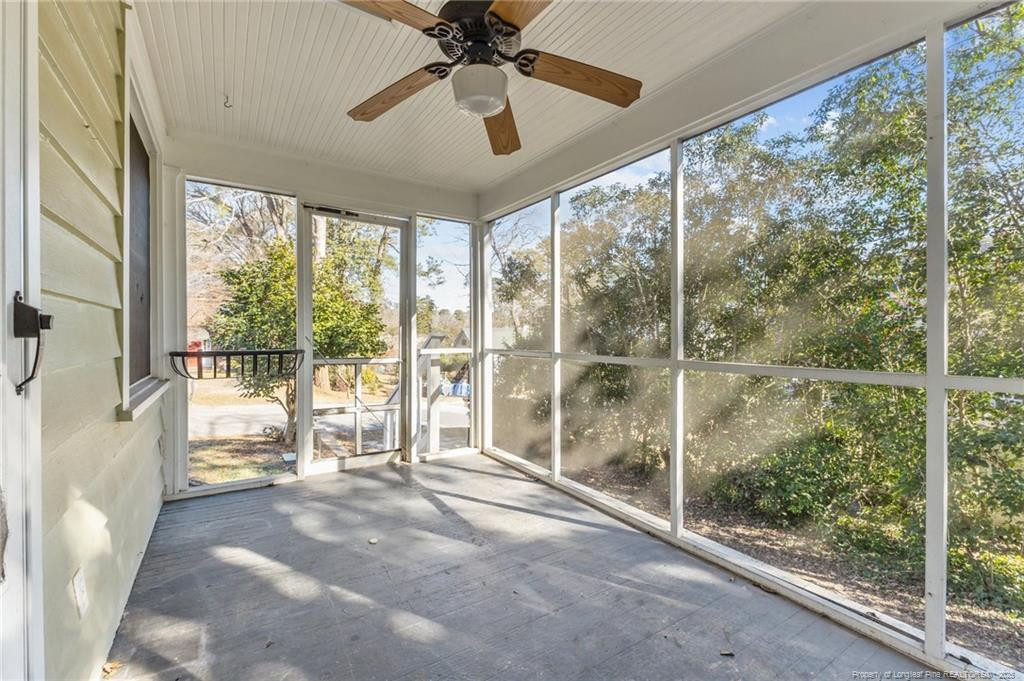 905 Clarendon Street Property Photo 8