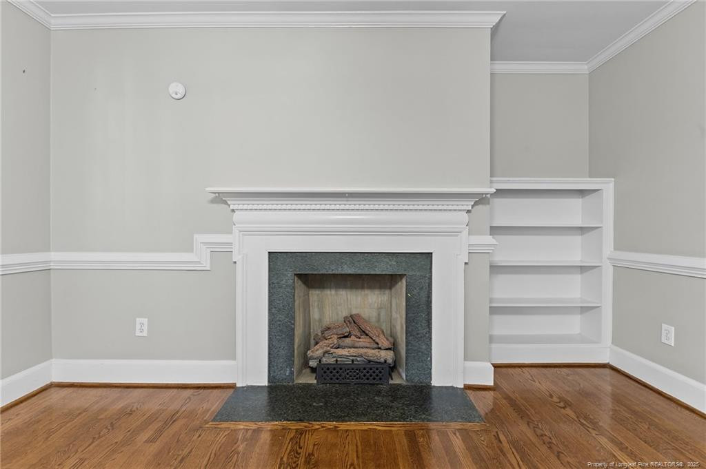 905 Clarendon Street Property Photo 10