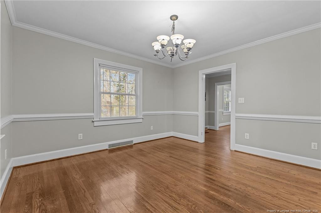 905 Clarendon Street Property Photo 12