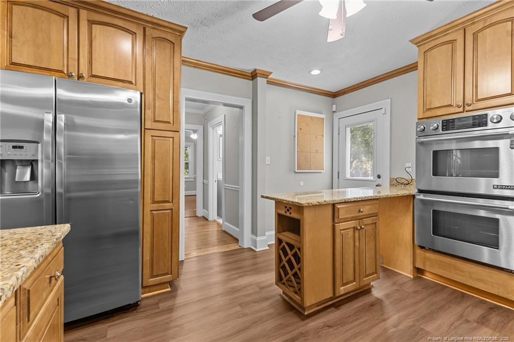 905 Clarendon Street Property Photo 16