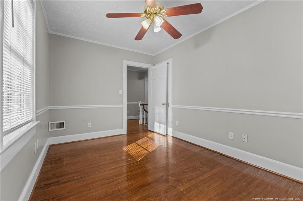905 Clarendon Street Property Photo 24