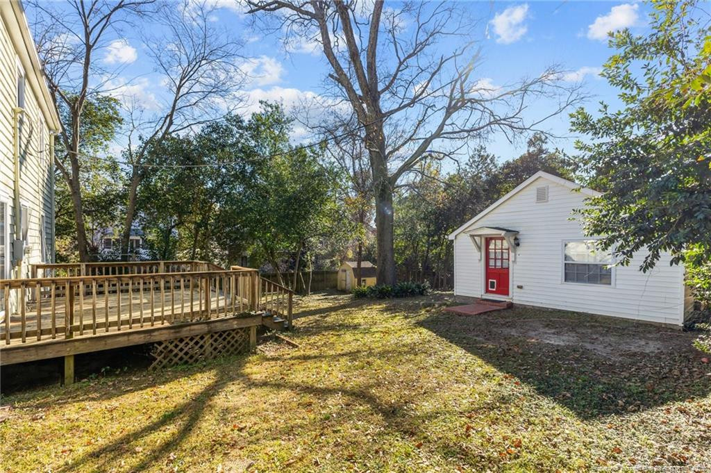 905 Clarendon Street Property Photo 45