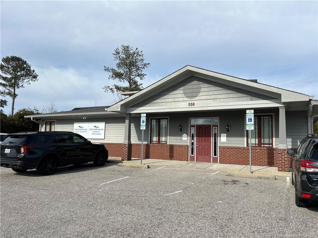 556 Sandhurst Drive Property Photo 1