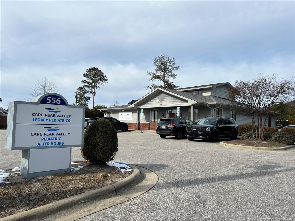 556 Sandhurst Drive Property Photo 2