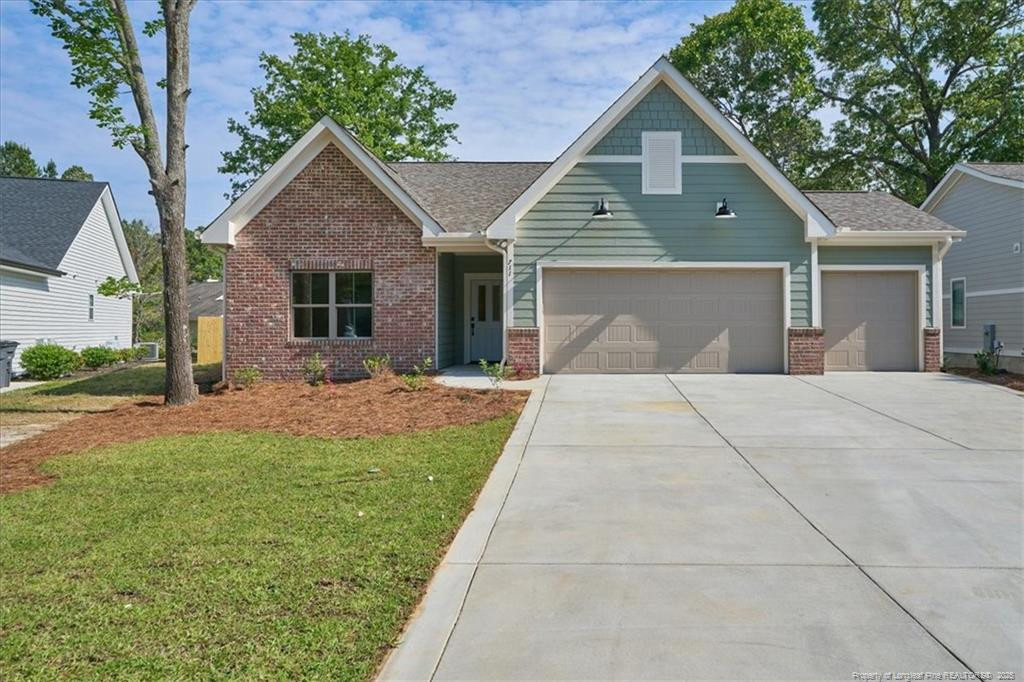 711 Tanager Drive Property Photo 1