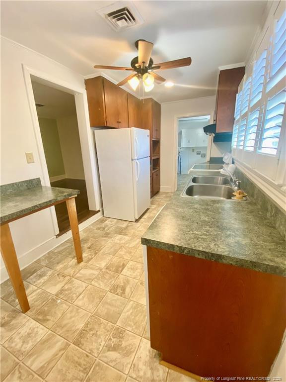 900 1/2 N Chestnut Street Property Photo 5
