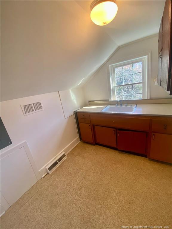 900 1/2 N Chestnut Street Property Photo 12