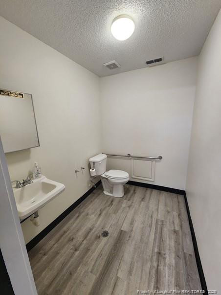 906 Brighton Road Property Photo 4