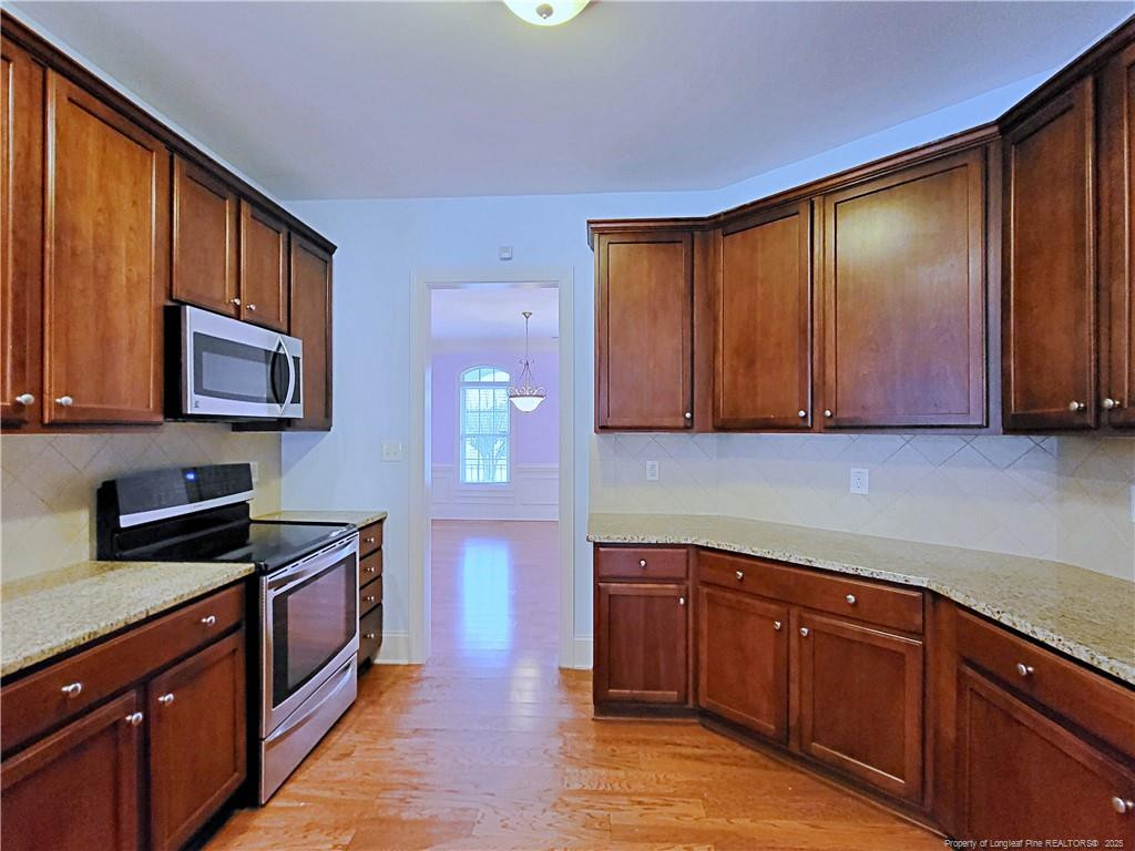548 Windover Drive Property Photo 17