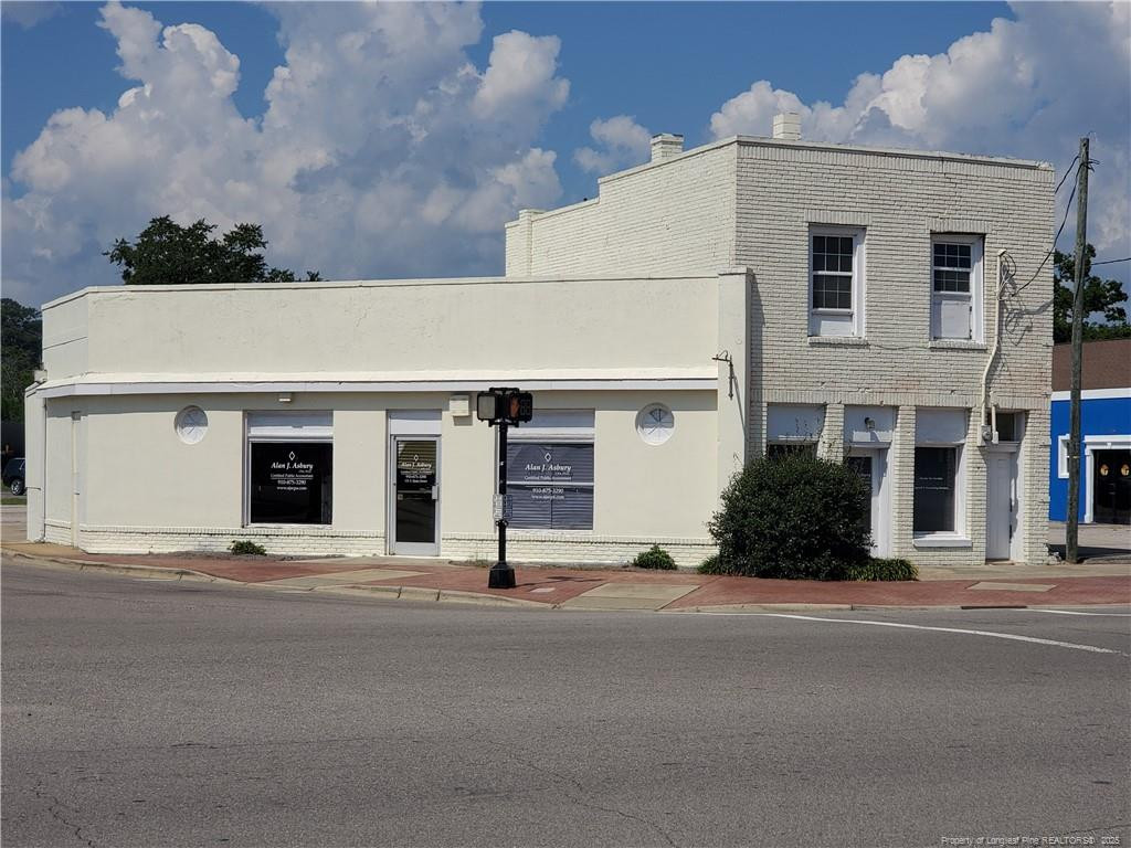 121 S Main Street Property Photo 1