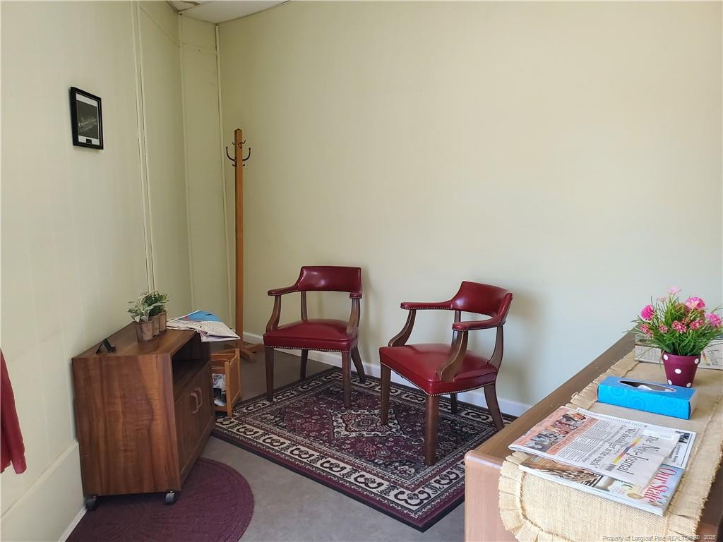 121 S Main Street Property Photo 8
